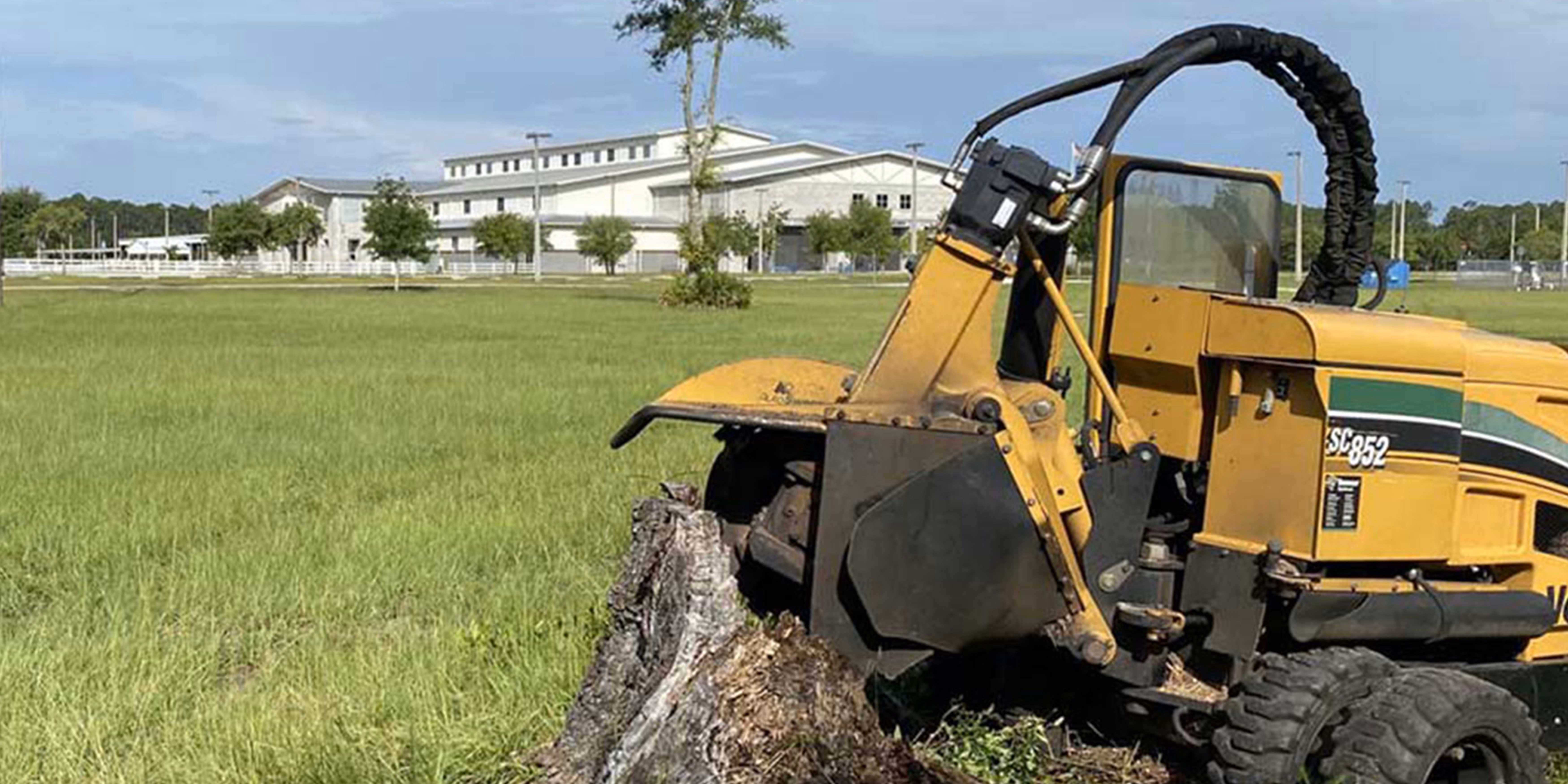Stump grinding equipment at work